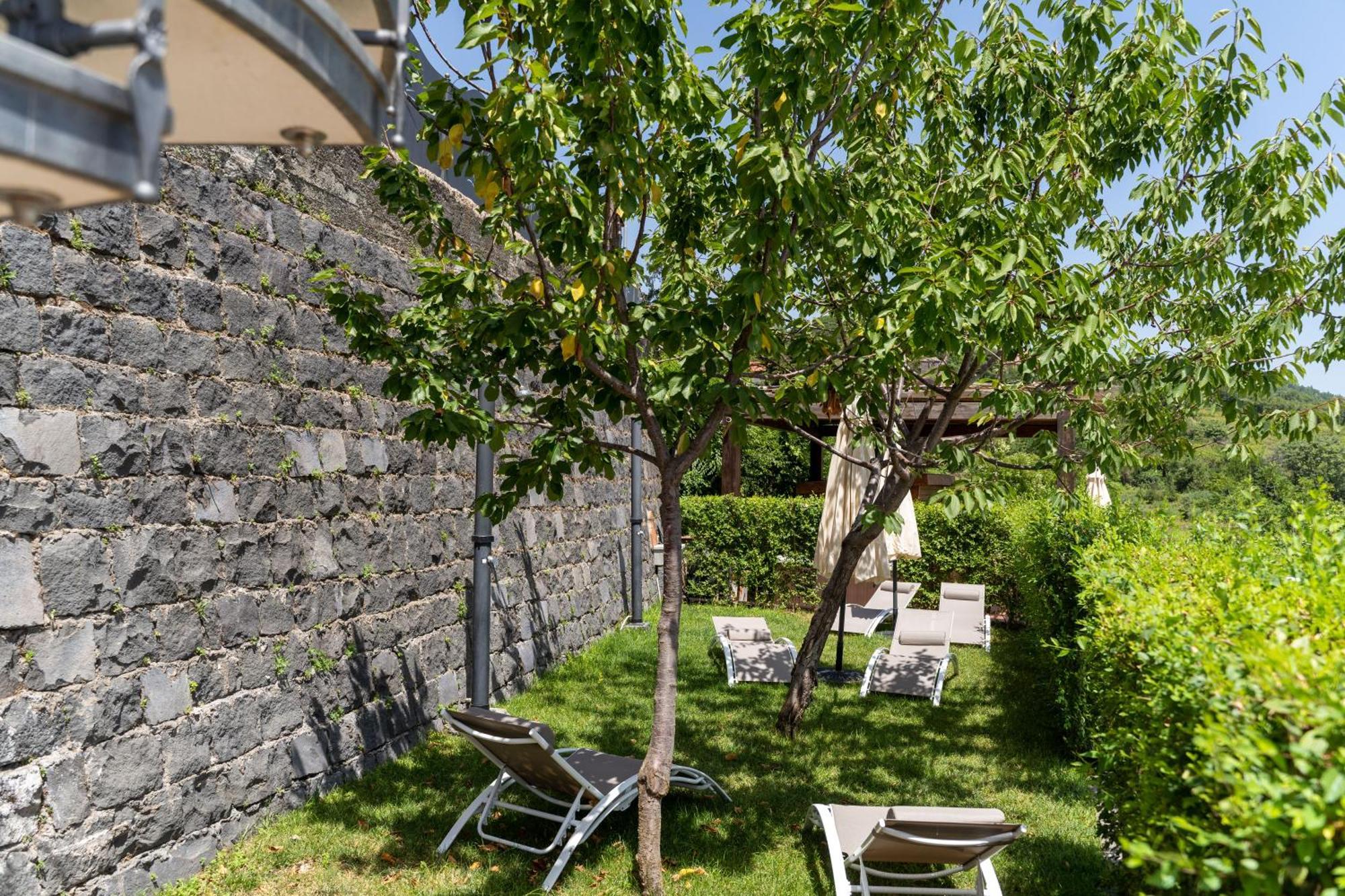 Etna Sunshine Rent Rooms Puntalazzo Exterior photo