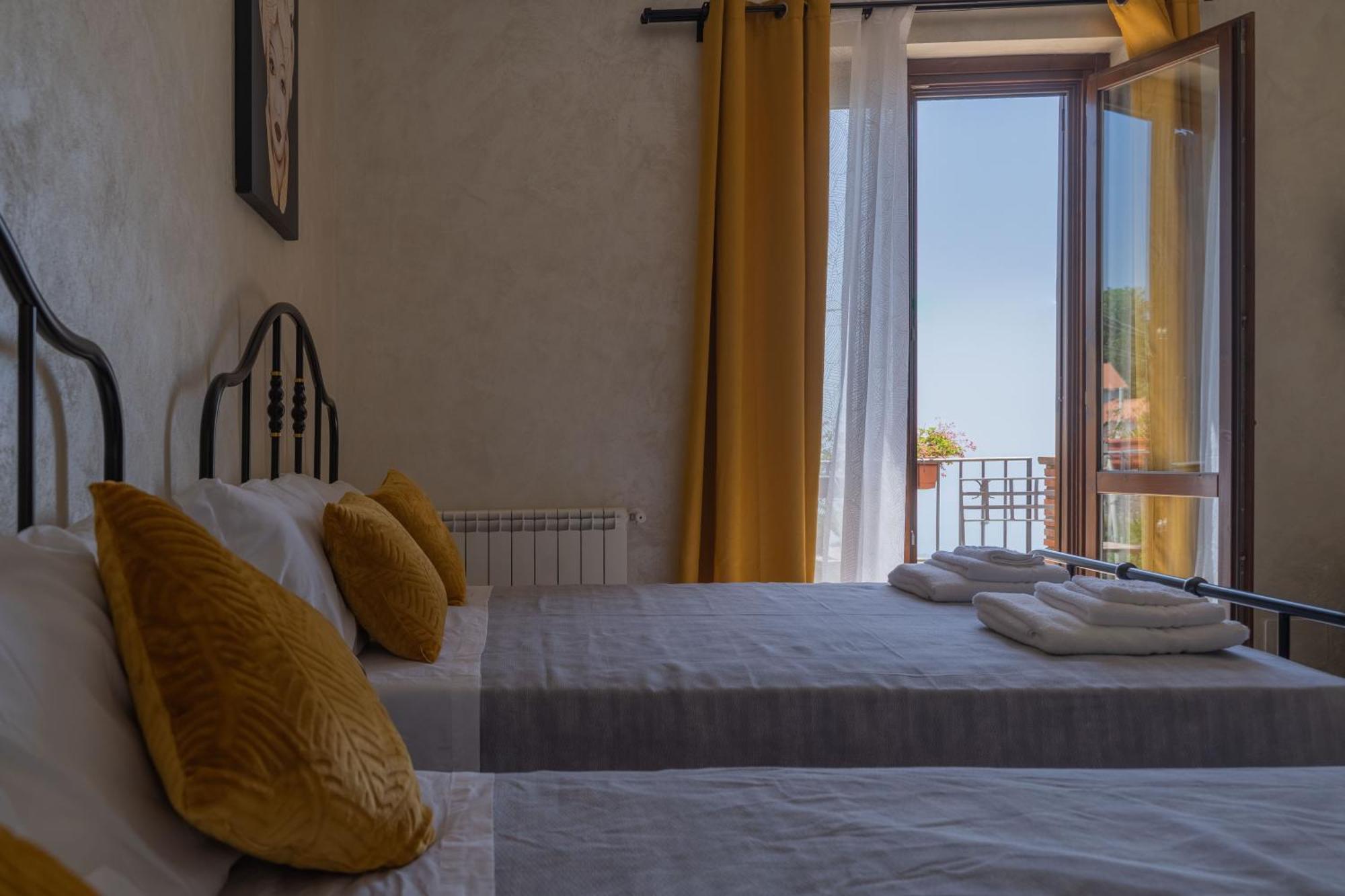 Etna Sunshine Rent Rooms Puntalazzo Exterior photo